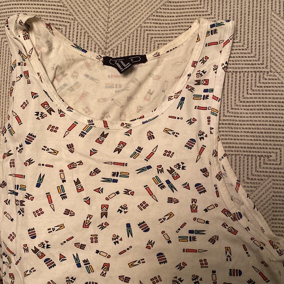 [Various] Set of 5 tanktops - Picture 5 of 6